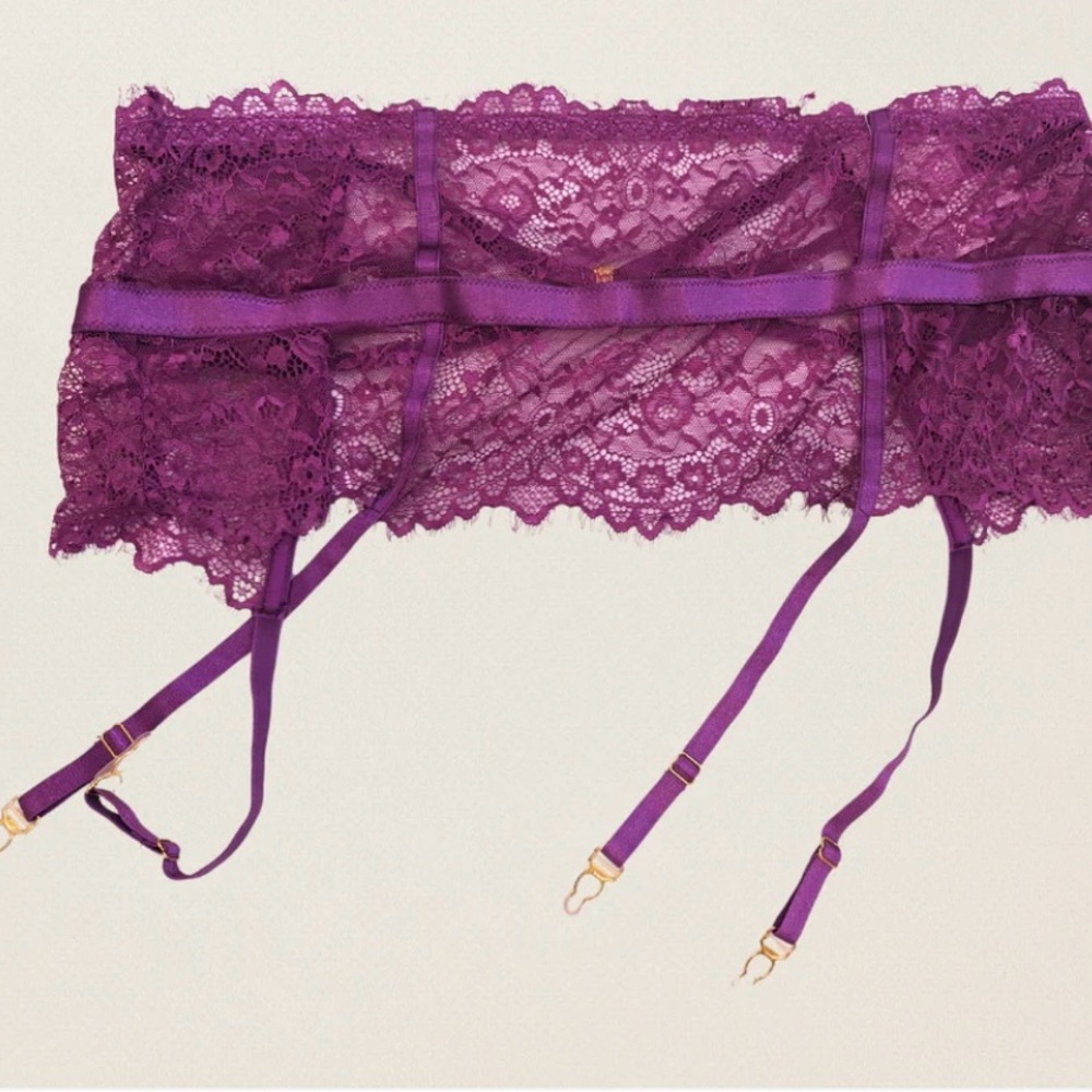 Empress Lingerie Purple Lace & Satin Three-Piece Set with Choker - Picture 4 of 7